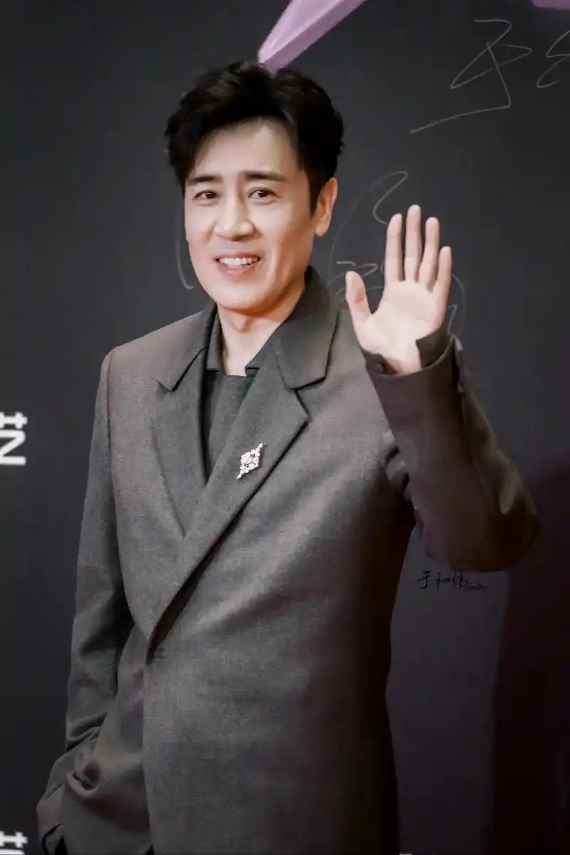 于和伟 早年经历 _娱乐圈演技现场_ 于和伟 演戏生涯 