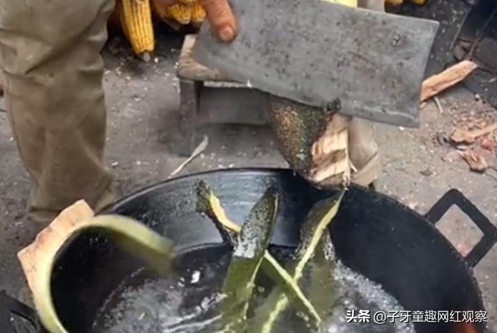 云南老汉老杨 黑暗料理 网红_云南做黑暗料理网红,