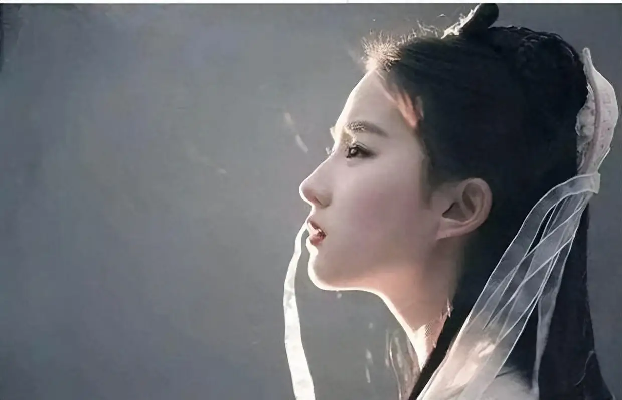 明星口臭 刘亦菲口臭 唐嫣口臭_中国女明星哪些有口臭
